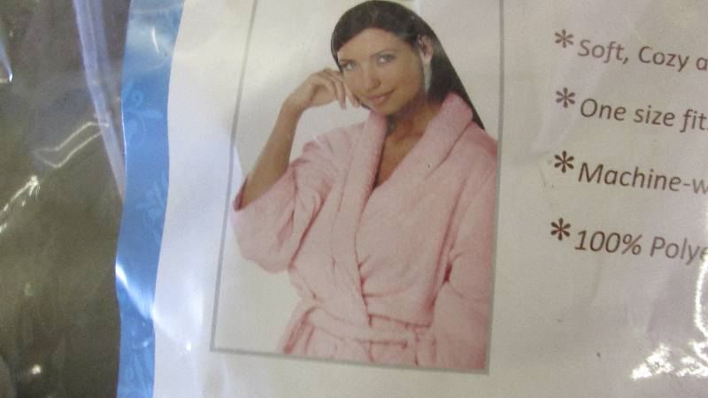 lot 228 image: Pre-Personalized Super Soft Short L...