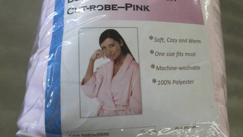 lot 240 image: Pre-Personalized Super Soft Short L...
