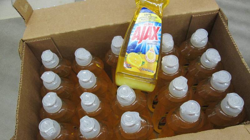 lot 245 image: Case of 20 Ajax Super Degreaser Dis...