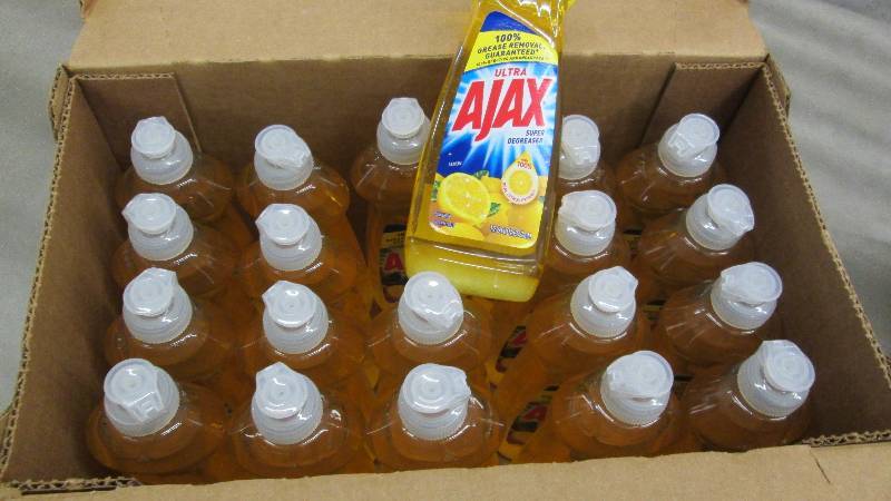lot 246 image: Case of 20 Ajax Super Degreaser Dis...
