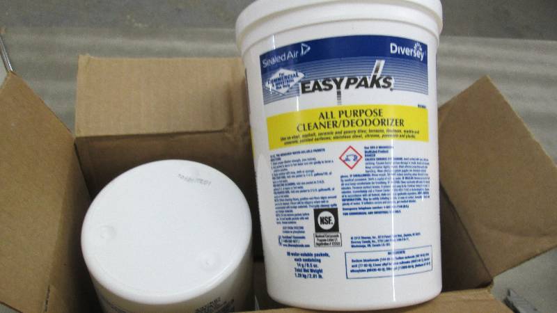 lot 250 image: Easy Paks Diversey General Purpose ...