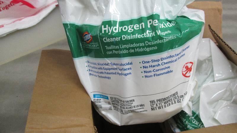 lot 261 image: Clorox DISINFECTING WIPES, BAG, WHI...