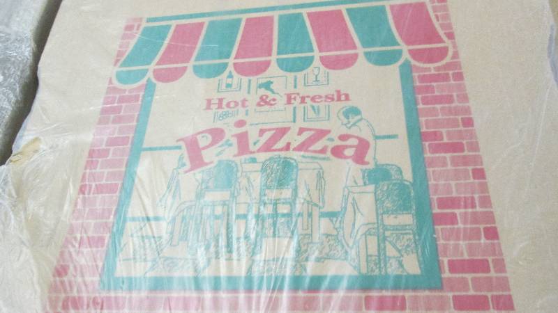 lot 268 image: 3 Pkg of 50 - 12 inch Pizza Boxes...
