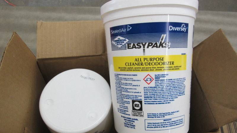 lot 280 image: Easy Paks Diversey General Purpose ...