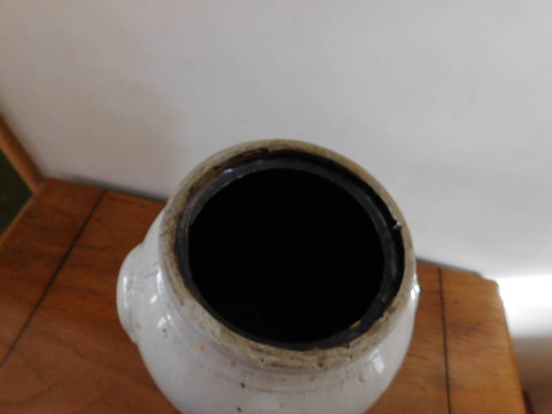 lot 5 image: Antique Pottery