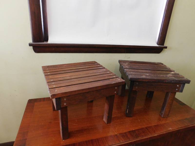 lot 37 image: Two Wood Step Stools