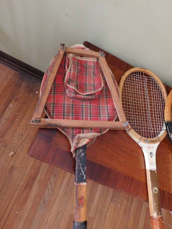 lot 38 image: Vintage Tennis Rackets
