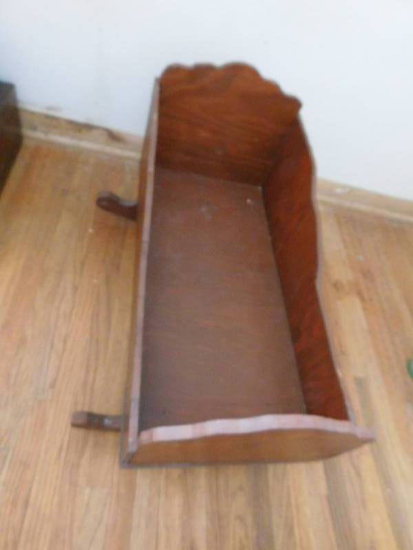 lot 90 image: Vintage Wood Baby Craddle