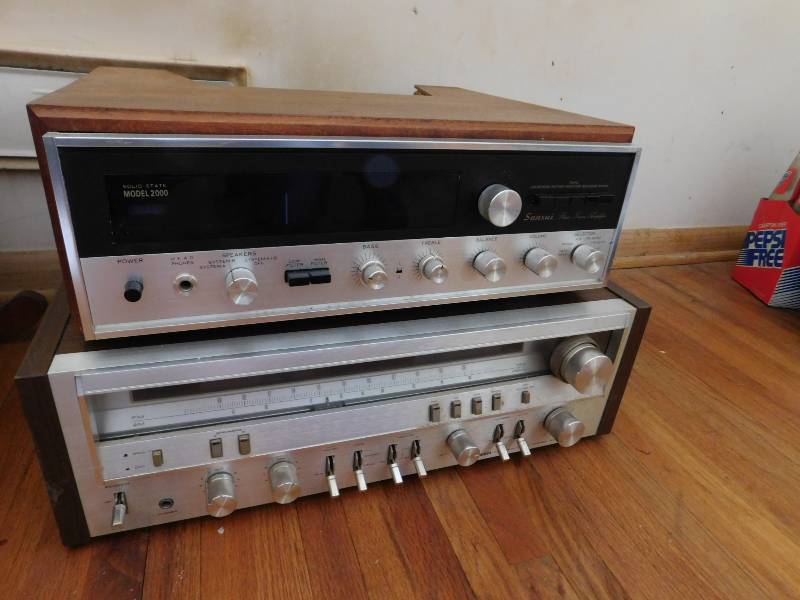 lot 92 image: Pioneer Receiver SX-3800 & Sansui 2000