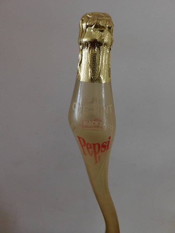 lot 112 image: Collectable Pepsi Bottle