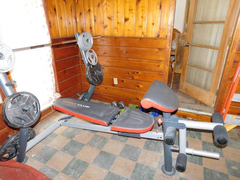 lot 121 image: Weider Club Weight Bench Set