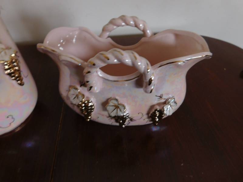 lot 143 image: Pink Home Decor Accents