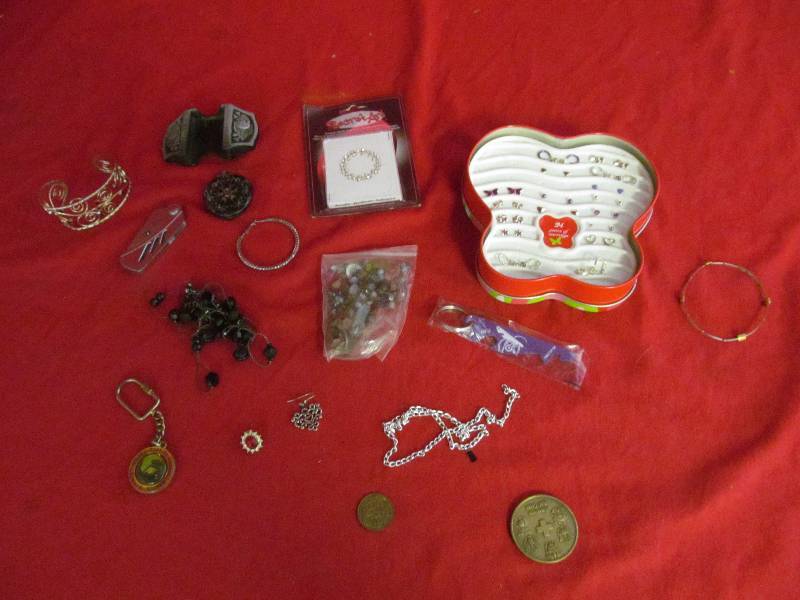 costume jewlery