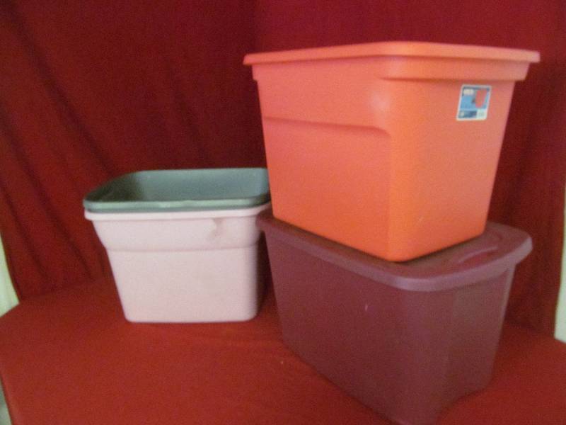 Sterilite totes