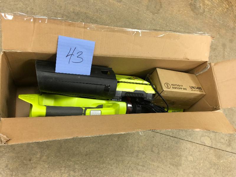 Ryobi 110 MPH 480 CFM 40-Volt Lithium-Ion Cordless Jet Fan Blower in like new condition