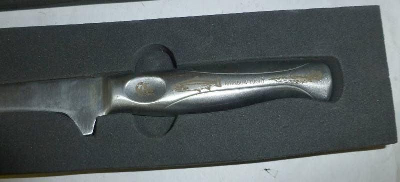 new kitchen knives,  2 chef, 1 slic...