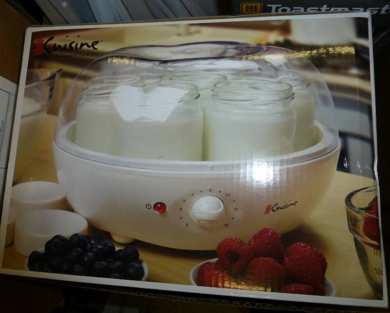 Euro Cuisine automatic yogurt maker...