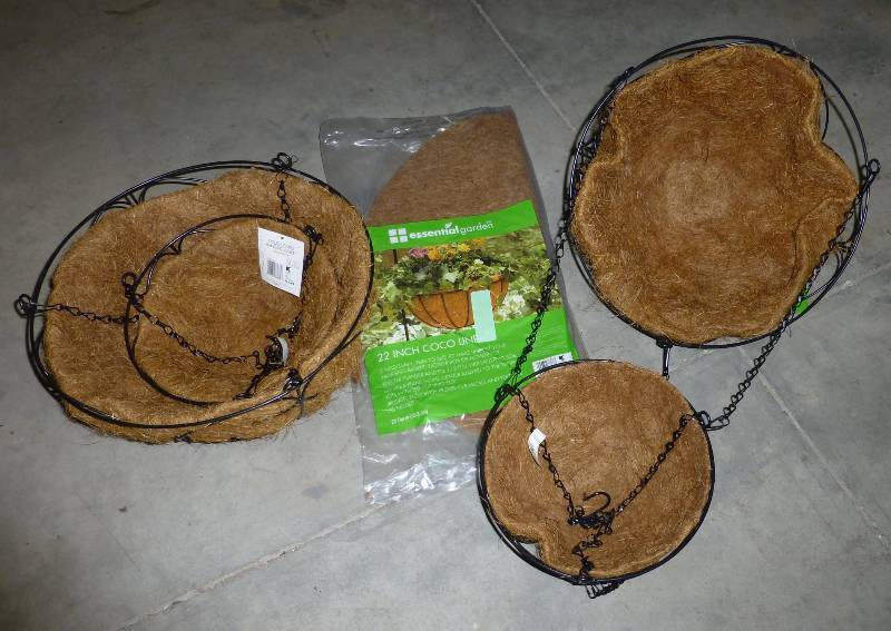Two 2 tier hanging baskets with coc...