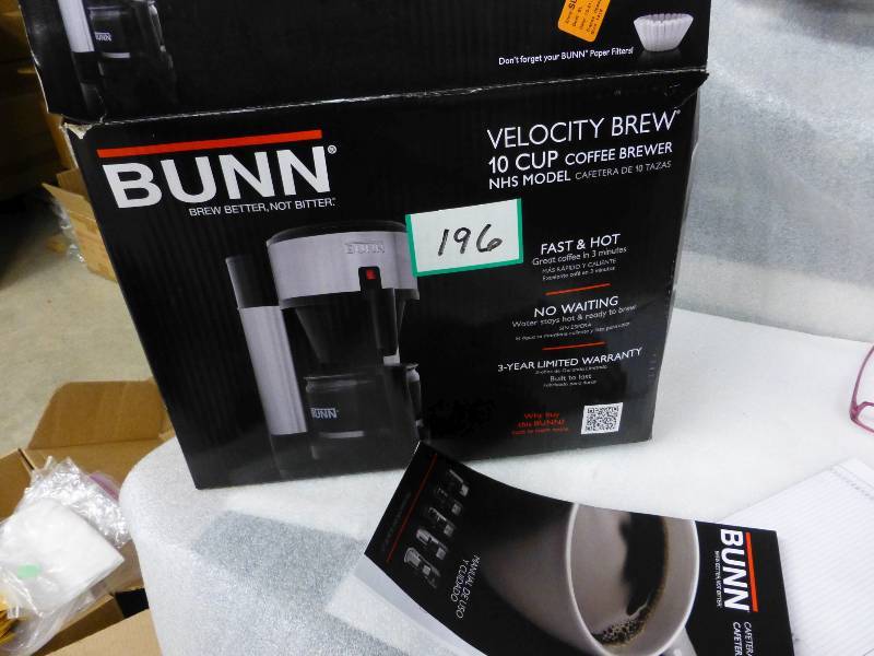 new 10 cup Bunn coffee maker, pot w...
