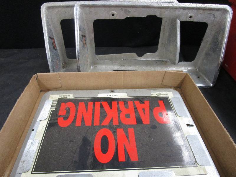 lot 49 image: No Parking Signs