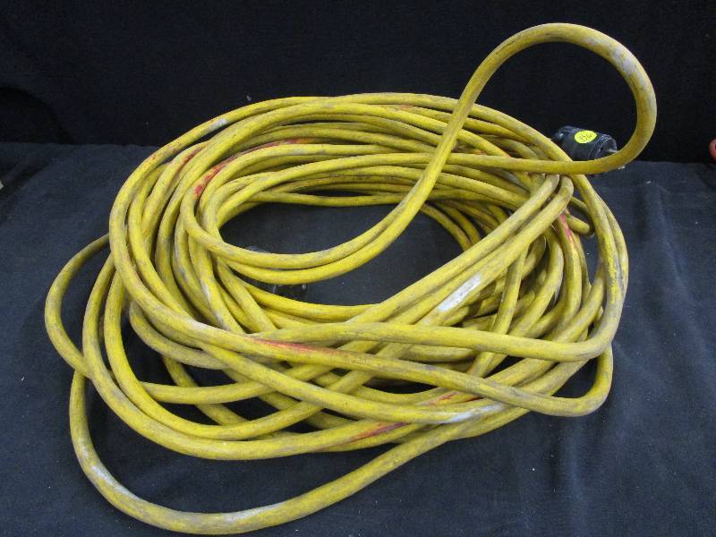 lot 56 image: Heavy Duty Extension Cord