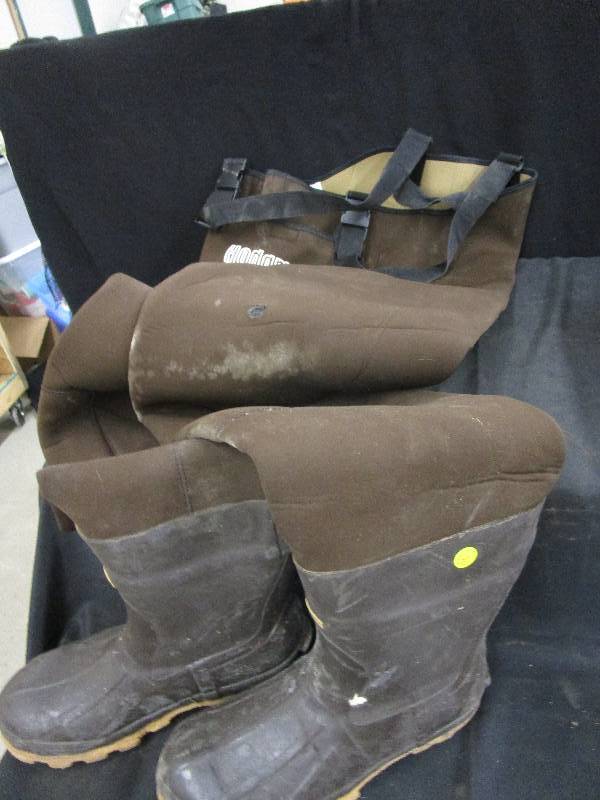 lot 59 image: Hodgman Waders Sz Large Sz 10 Boots
