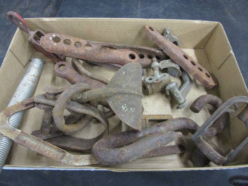 lot 86 image: Various Metal Pieces