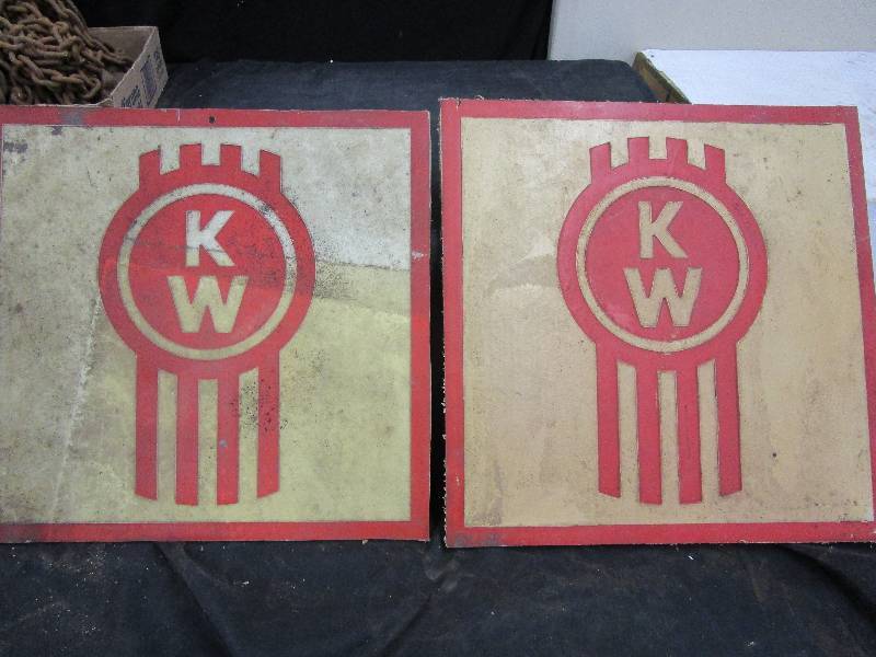 lot 95 image: Kenworth MudflapsDifferent