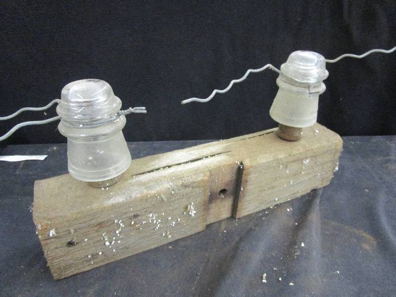 lot 100 image: Insulators
