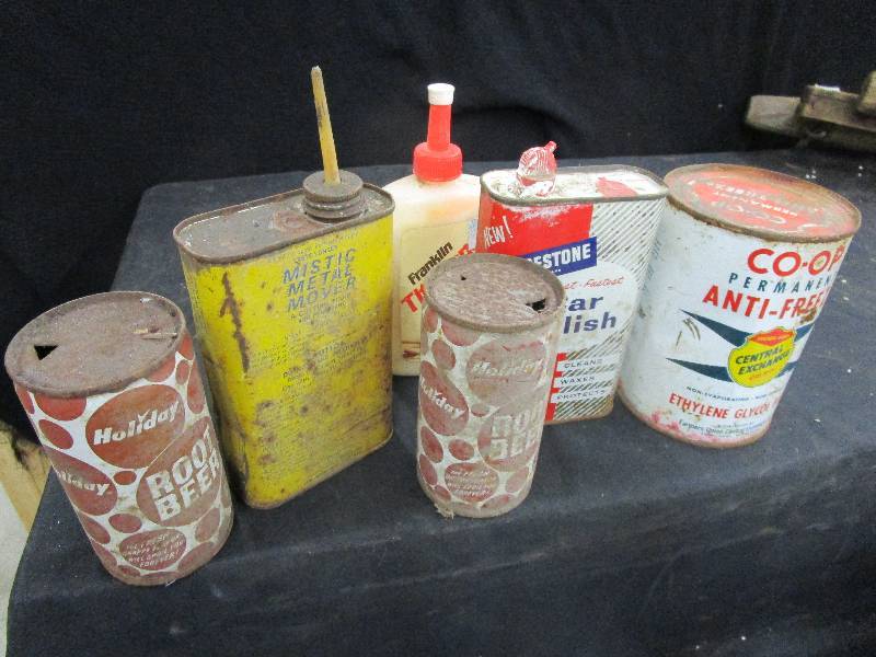lot 105 image: Various Metal Tins