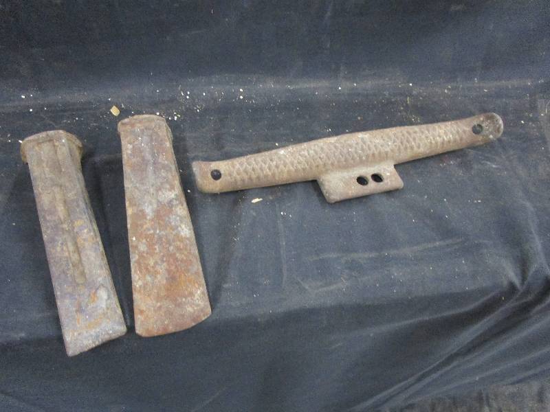 lot 133 image: 2 Wedges and Old Step