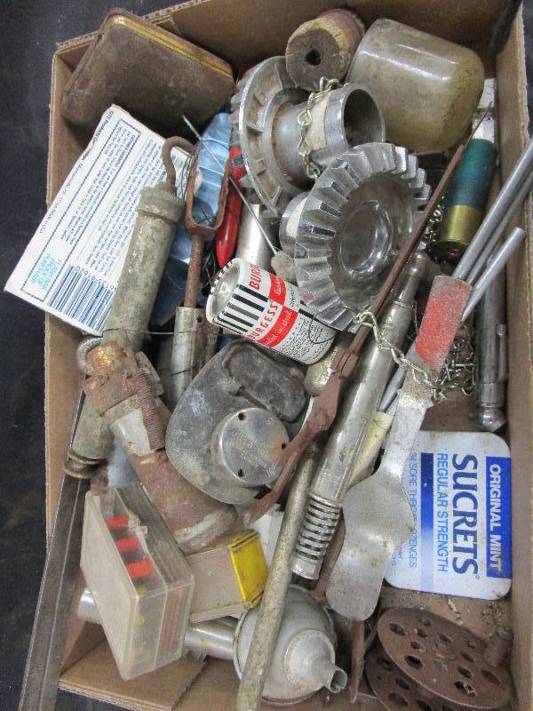 lot 141 image: Grab Box of Goodies