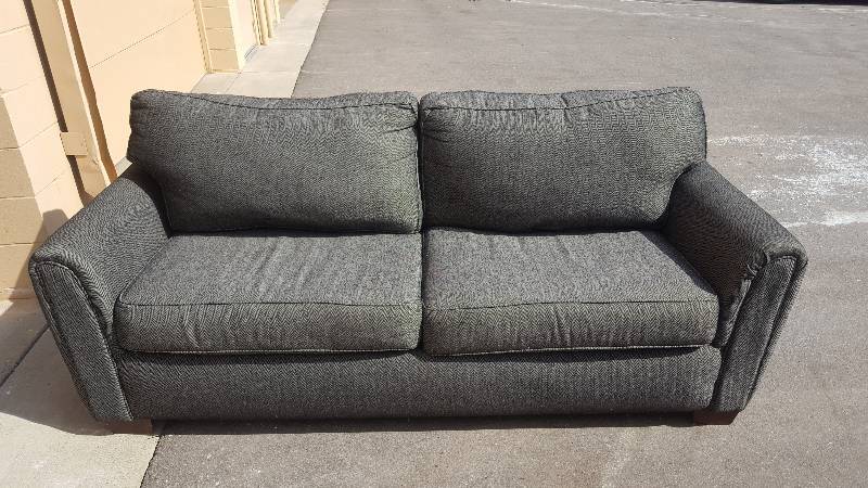 lot 7 image: HOM Furniture Black Herringbone Sofa