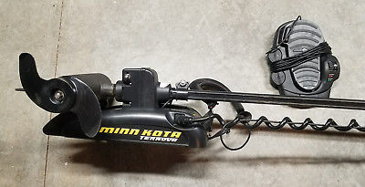 lot 65 image: Minn Kota Terrova Trolling Motor 80 US2 24V 60 w Foot Pedal 1358861 - see description. Needs repair
