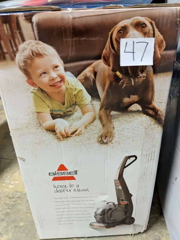lot 47 image: Bissell Pet Lift-Off Deep Cleaner Deluxe
