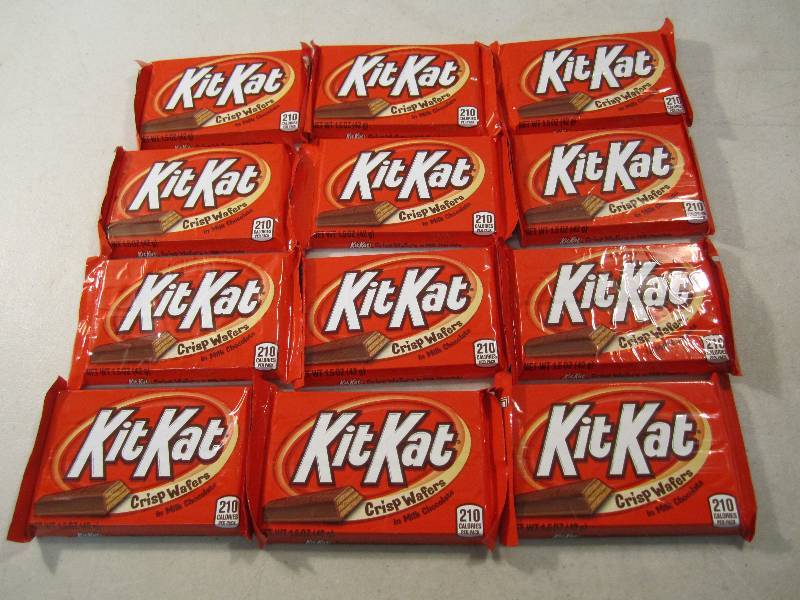 Lot of 12 Kit Kat Crisp Wafers Cand...