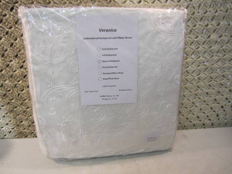 Queen Size Veronica Embroidered Bed...