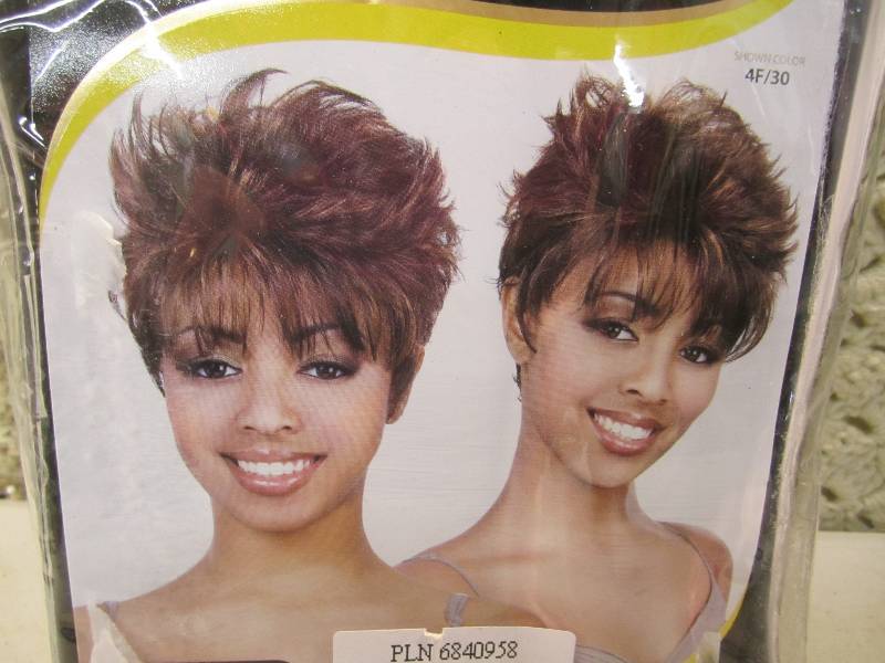 Motown Tress Wig Style Smile  Col...