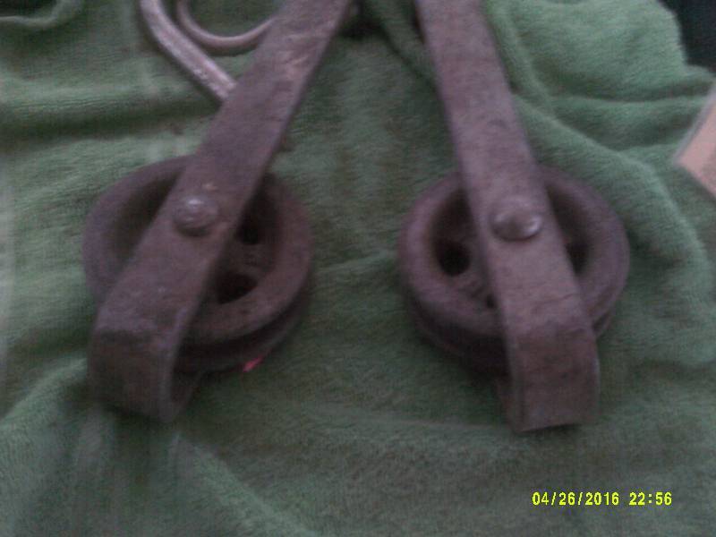 2 MEAT HOOKS AND PULLYS