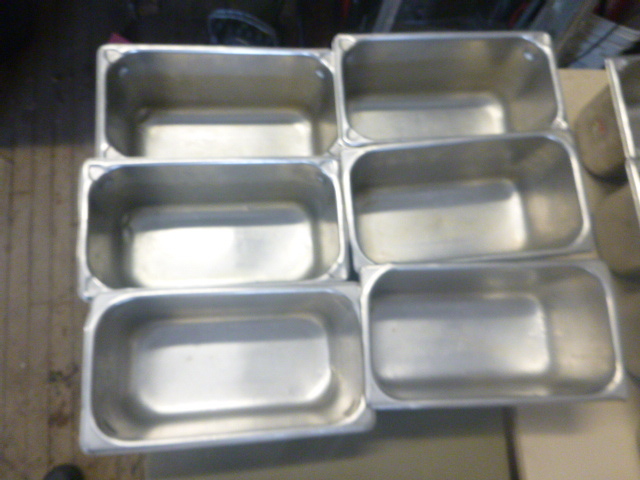 lot 19 image: 6 Stainless Steel Steam Pans