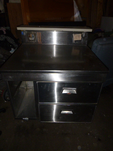 lot 38 image: Storage Unit Table