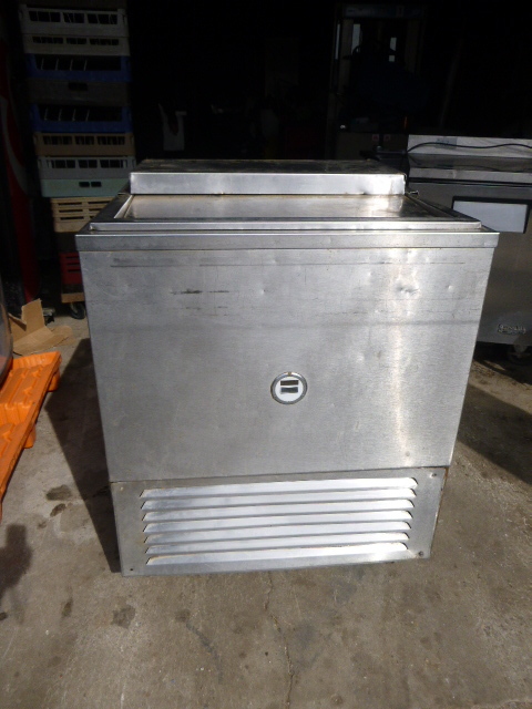 lot 83 image: H&K Dallas, Inc. Slide Top Freezer