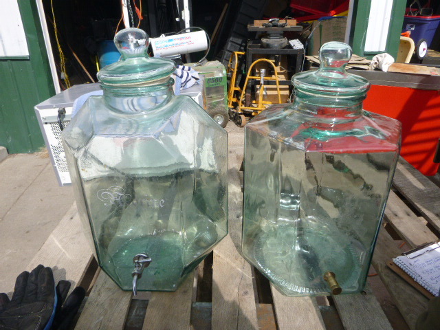lot 84 image: 2 Ice Water Dispensers