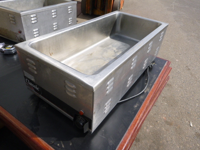 lot 87 image: Classic Counter Top Food Warmer