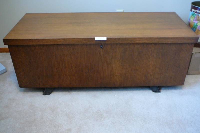 lot 35 image: Vintage Hope Chest Lane