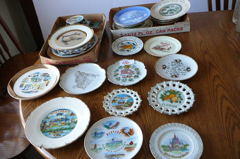 lot 46 image: Lot of Collector Plates