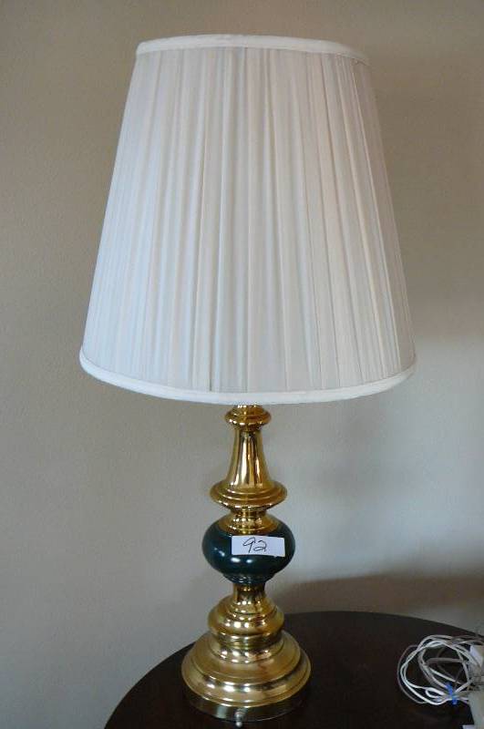 lot 92 image: Table Lamp