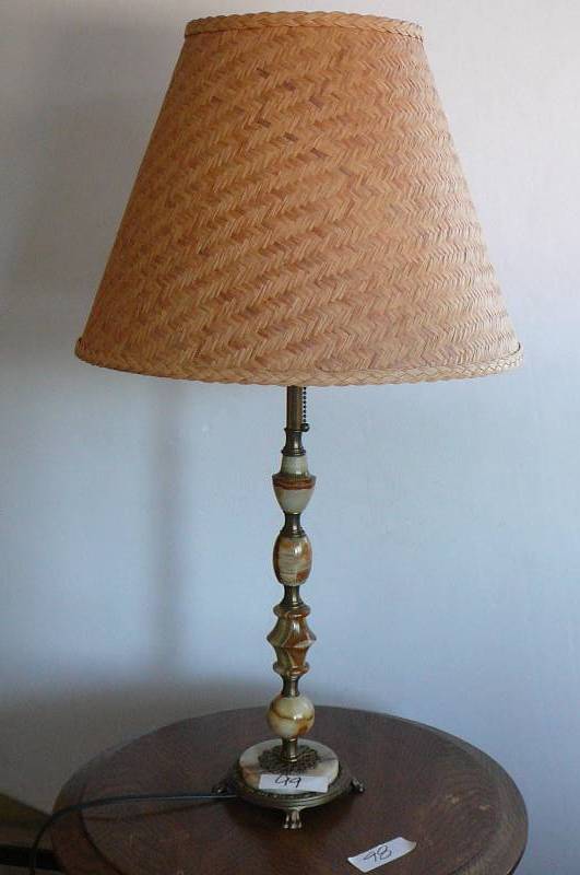 lot 99 image: Vintage Marble Table Lamp