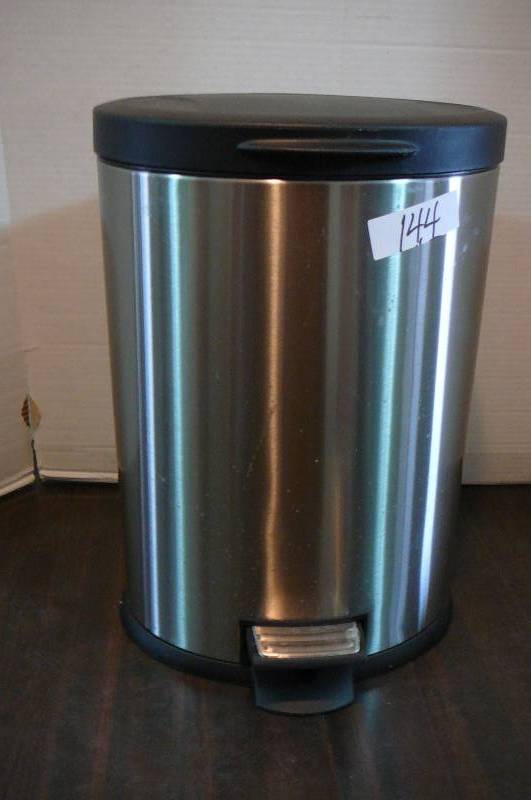 lot 144 image: Stainless Steel Trash Receptacle