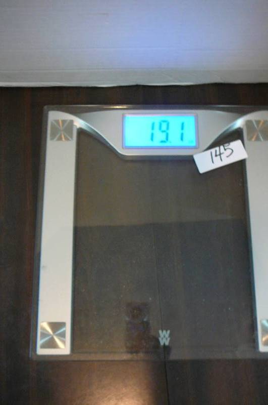lot 145 image: Weight Watchers Digital Bath Scale